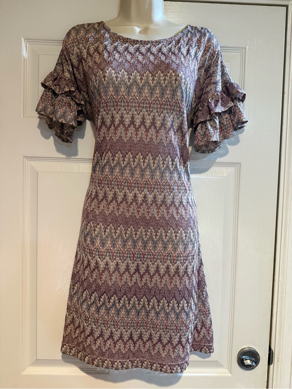 Uncle Frank Small Boho Knit Shift Dress Ruffle Bell Sleeves Ikat Print.